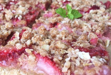 Strawberry Rhubarb Bars