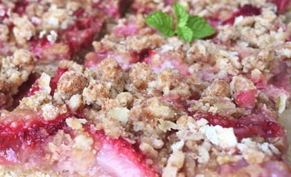 Strawberry Rhubarb Bars